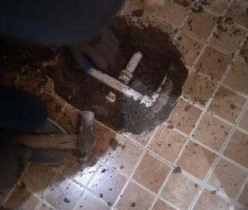 乌兰察布市卫生间漏水维修公司为您分享下卫生间渗水如何处理及注意事项